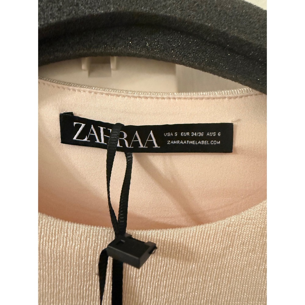 Zahraa The Label Cora Short Sleeve Body Shirt Modest Nude Crew Neck Top Small - Picture 2 of 5